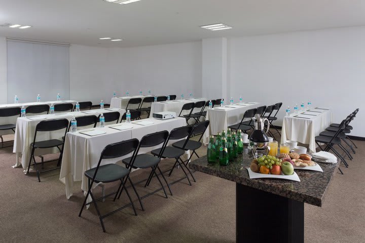 The property includes two meeting rooms equipped with air conditioning