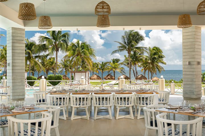 Restaurante Balik con vista al mar