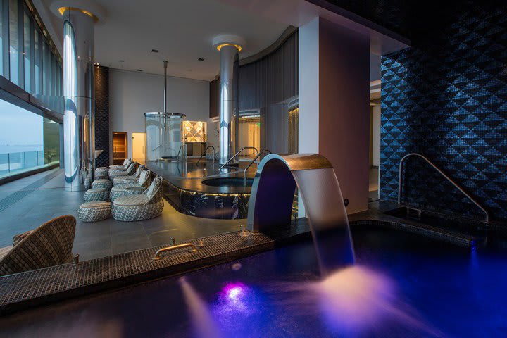 Jacuzzi in the Spa