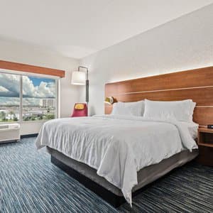 Holiday Inn Express & Suites Orlando - Lake Buena Vista, an IHG Hotel