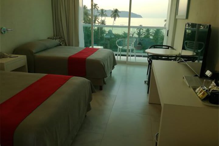 Accommodation with balcony and ocean view