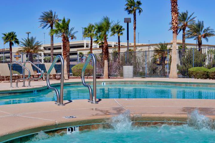 Relax in the Jacuzzi at the Holiday Inn Express Hotel & Suites Henderson in Las Vegas