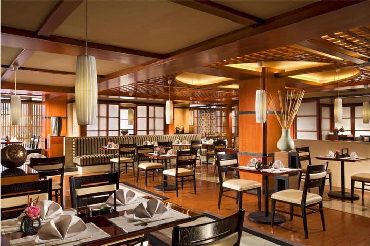 Japanese restaurant at the Sheraton Shanghai Hongqiao Hotel