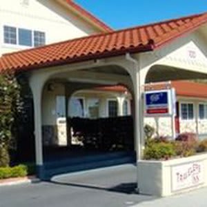 Travelers Inn