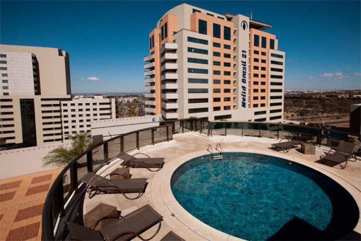 Pool at Brasil 21 Convention Suites