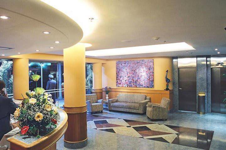 Recepción y lobby del hotel Windsor Martinique, Río de Janeiro