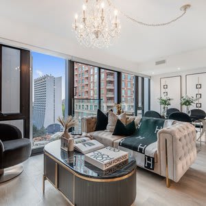 Stallion Suites Yorkville