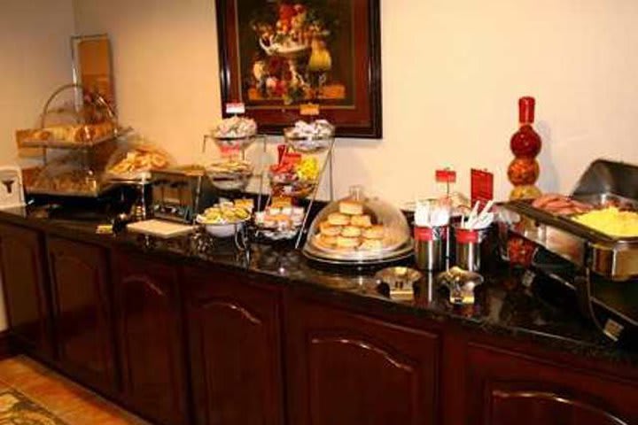 Salón de desayunos del Hampton Inn Tropicana en Las Vegas