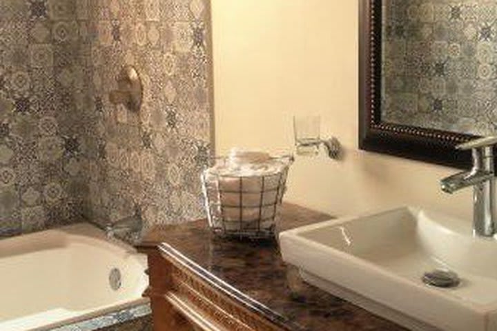 Baño privado de la suite presidencial