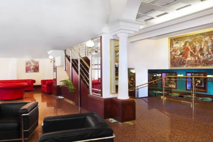 Lobby at the Four Points by Sheraton Milan Center business hotel