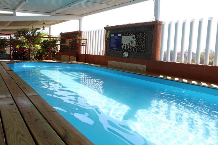 Vista del área de piscina