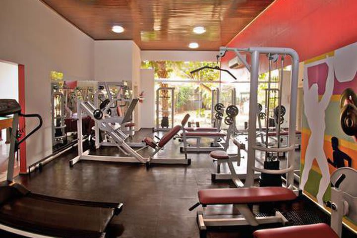 The fitness center at the Golden Tulip hotel in Foz do Iguacu is open 24 hours