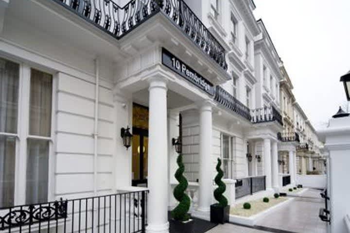 10 Pembridge Gardens