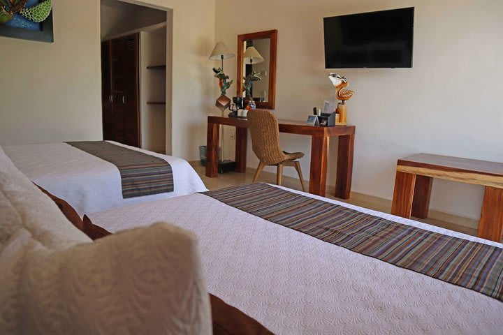 Deluxe double guest room