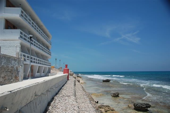 Hotel Rocamar has ocean view guest rooms