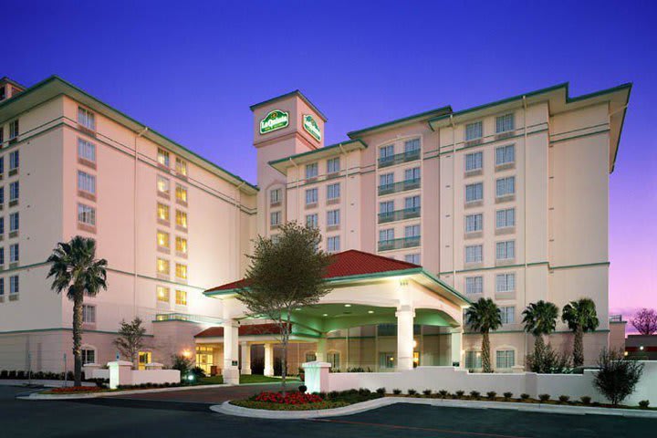 La Quinta Inn & Suites San Antonio Airport