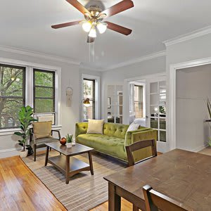 2BR Bustling & Lively Apt in Lake View