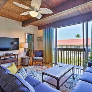 Kona Condo W/view, Walk to Beach/restaurants!