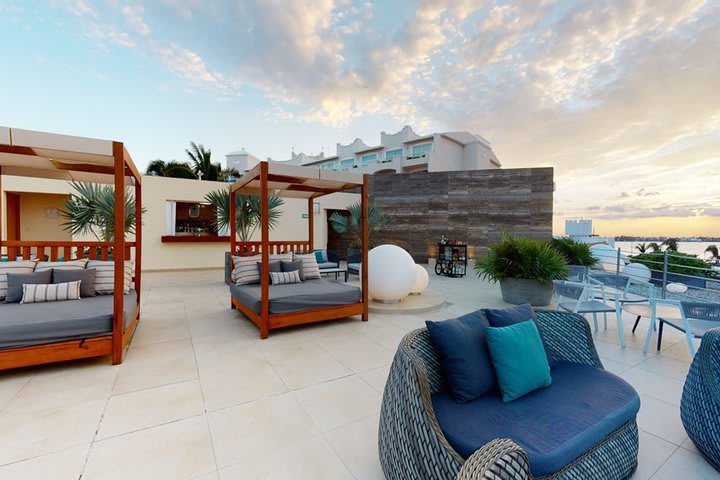 Sun loungers on the terrace