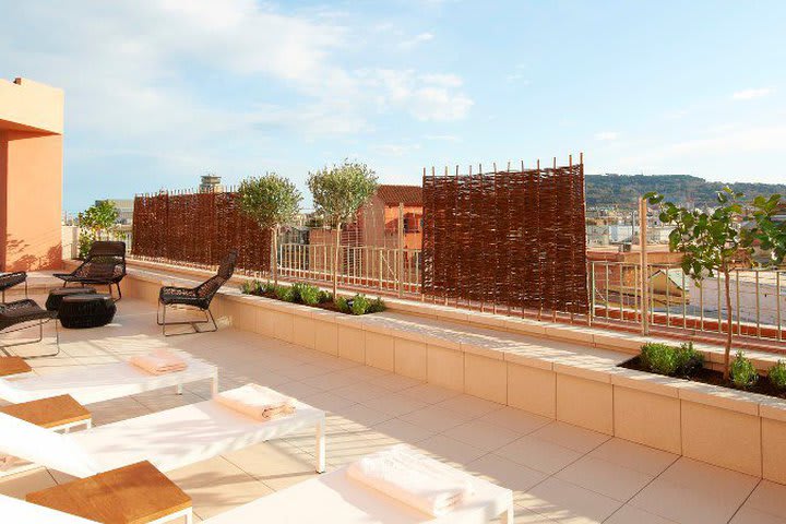 Sun terrace at Le Meridien in La Rambla de Barcelona