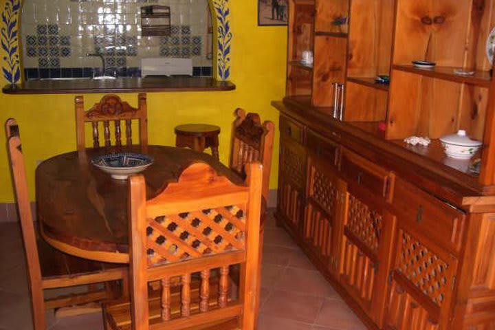 Comedor de una de las suites en Suites La Hacienda en Puerto Escondido