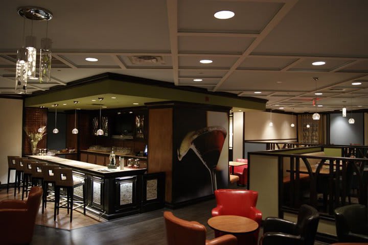 Bar del hotel Indigo Toronto Airport