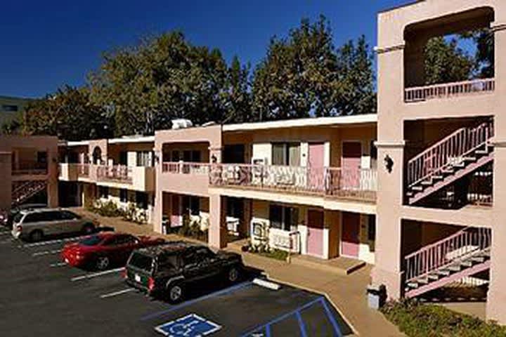 Pasadena Inn