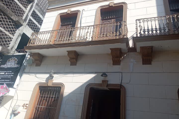 Fachada del hotel