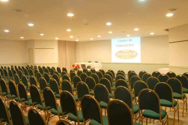 Hay salones de eventos en el Mirador Rio, hotel en Brasil