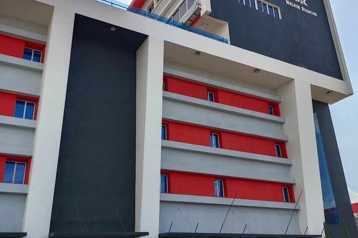 Hotel American Visa Cali