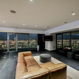 StripViewSuites at Palms Place Penthouses