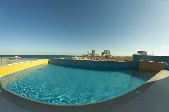 Piscina con vista panorámica