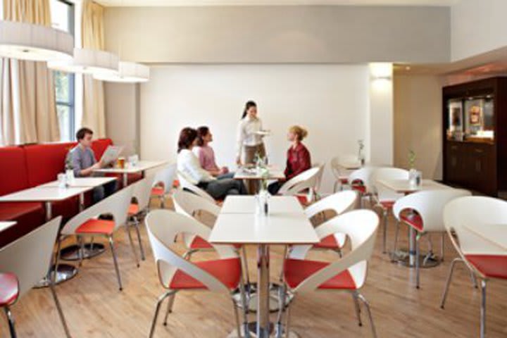 Restaurante de especialidad internacional en el hotel Ibis London Stratford