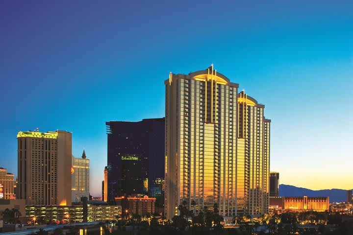 The Signature at MGM Grand - All Suites