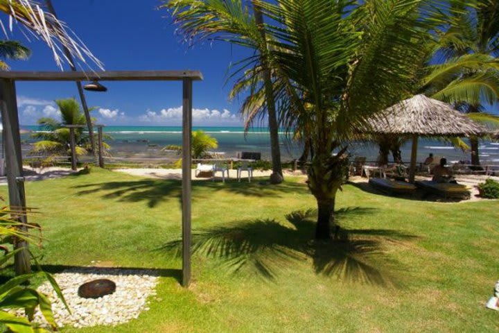 Spacious gardens at the Porto da Lua hotel