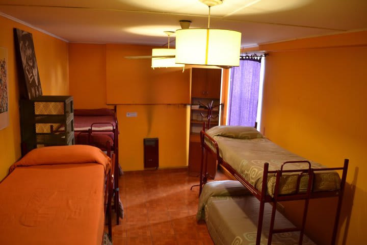 Dormitorio compartido, dormitorio mixto (8 people)