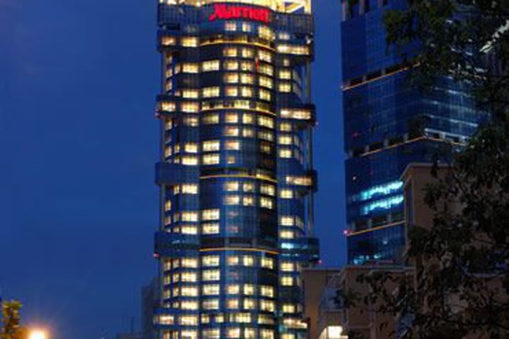 The Marriott Executive Apartments hotel is located in Pudong District, in Shanghai