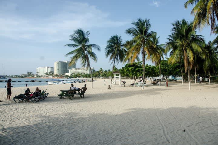 PriceTravel - Viaja fácil, sin pretextos