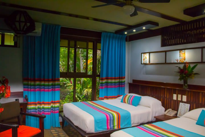 76 casita-style independent guest rooms