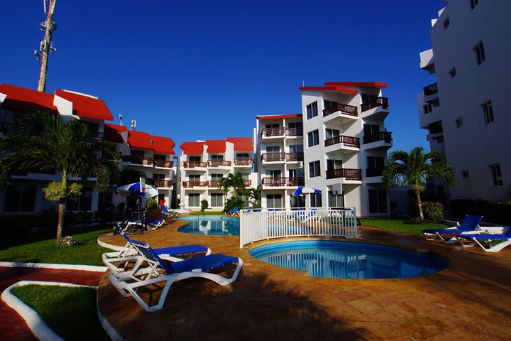 Imperial Las Perlas hotel has a Jacuzzi