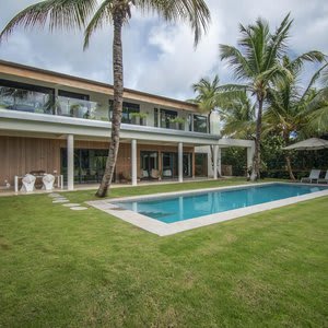 Golf Villa With a Modern Twist at Luxury Beach Resort