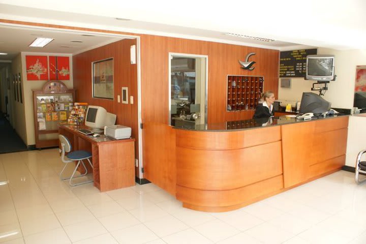 Front desk at the Coral Tower Express, business hotel in Porto Alegre