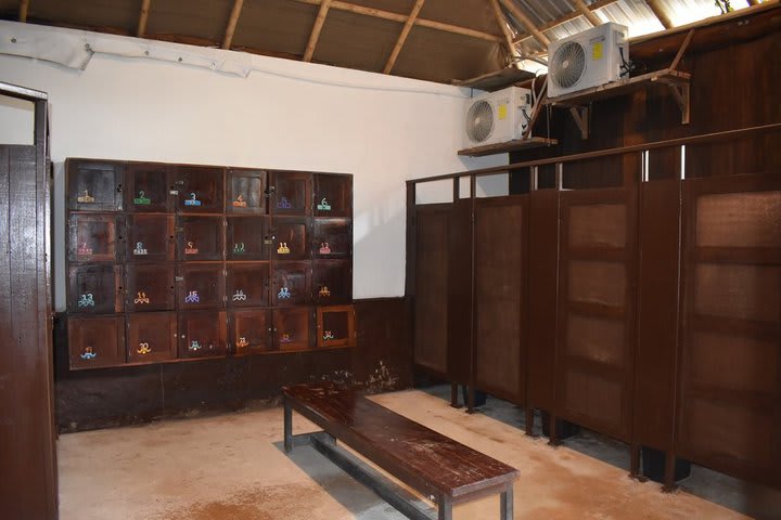 Lockers in the mini cabanas