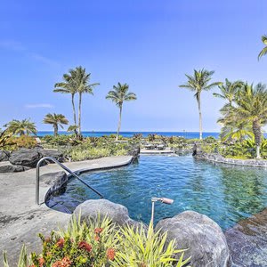 Sun-soaked Waikoloa Retreat w/ Private Lanai!