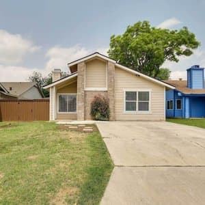 Sunny San Antonio Home w/ Backyard + Patio!