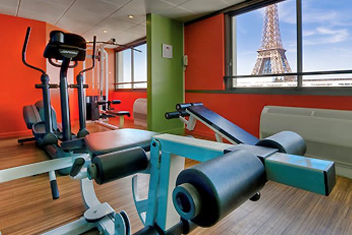 Gimnasio del hotel Mercure Centre Tour Eiffel en París