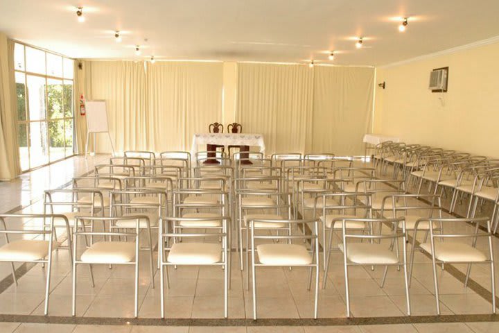 San Juan Eco has two meeting rooms for up to 90 guests, hotel in Foz de Iguacu