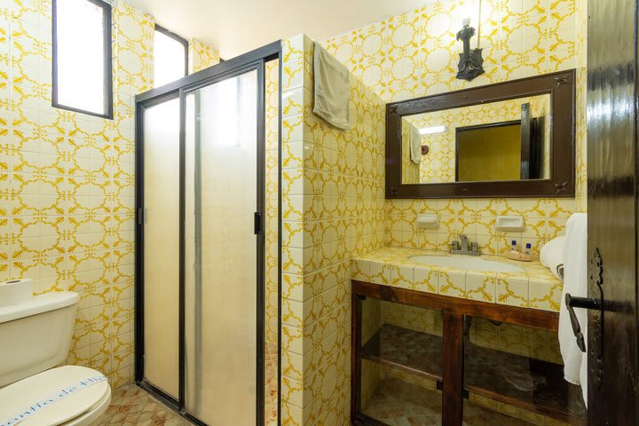 Baño de la habitación estándar doble