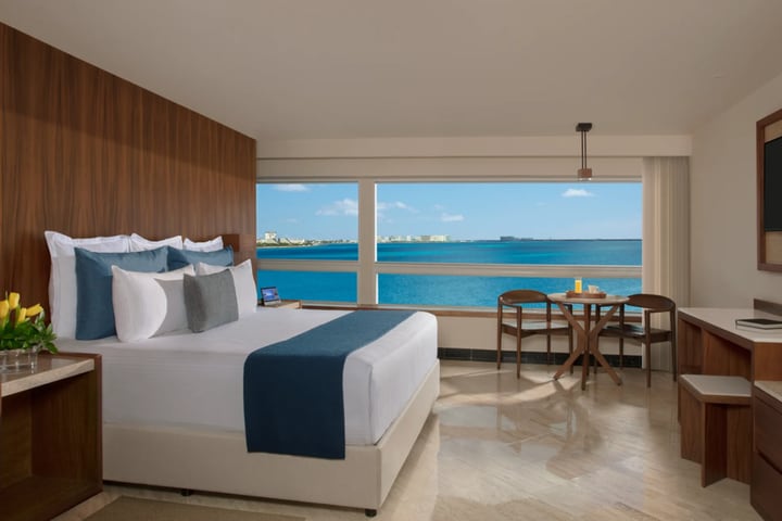Img - Preferred Club Junior Suite King - JPSKOF