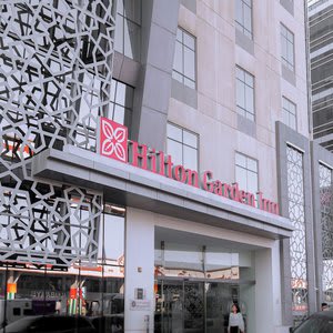 Hilton Garden Inn Dubai Al Muraqabat